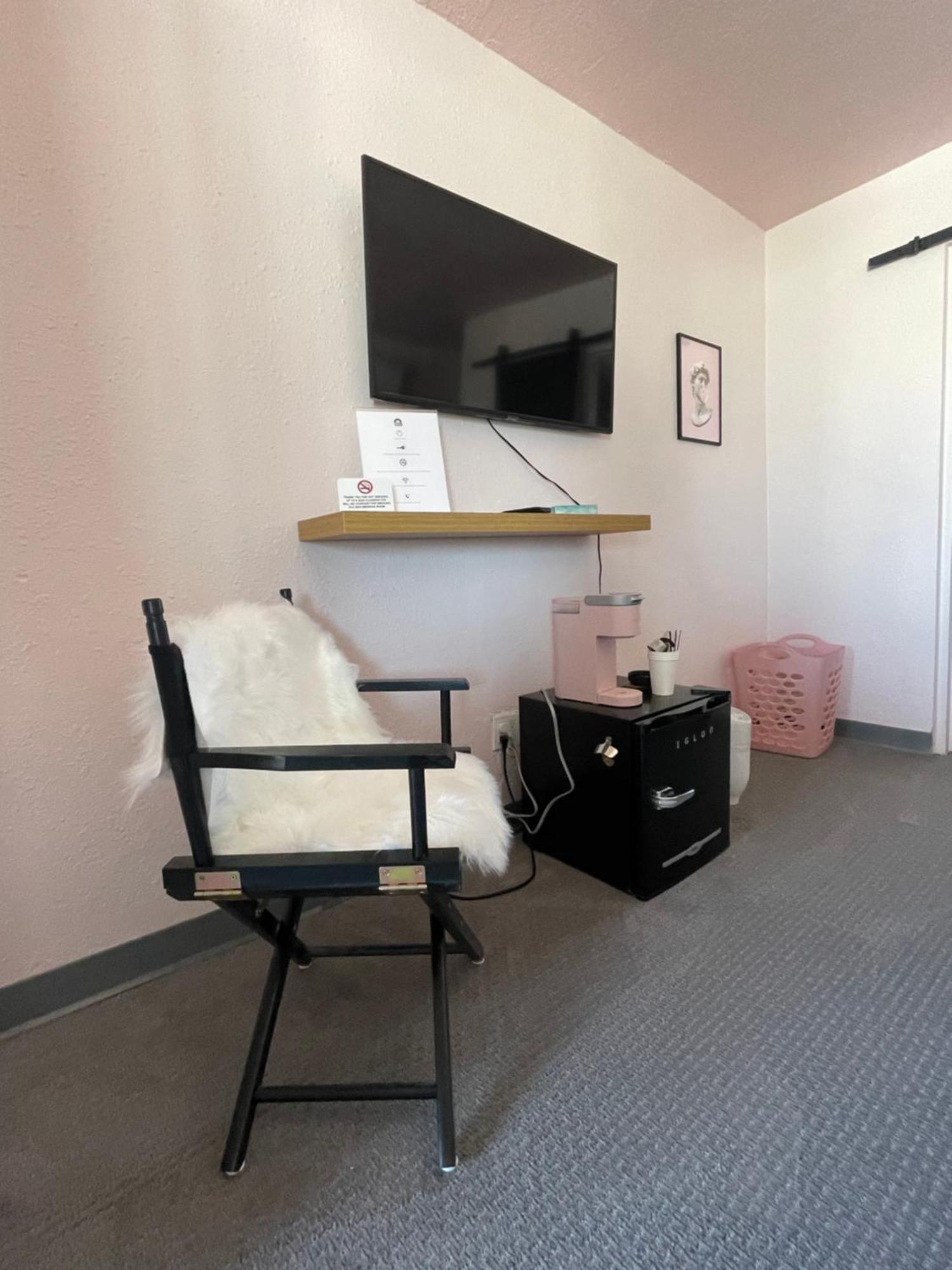 Rainbow Motel Greeley Εξωτερικό φωτογραφία