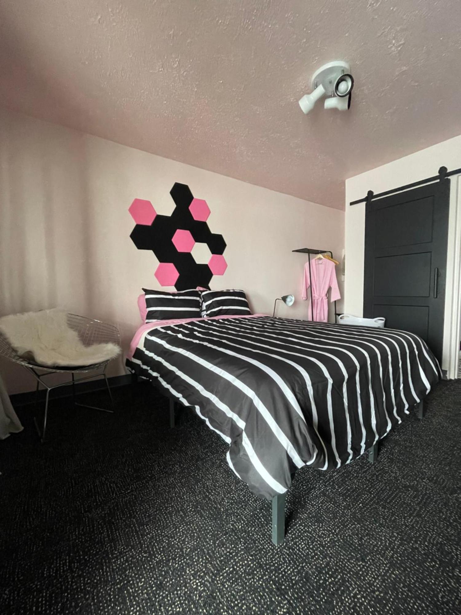 Rainbow Motel Greeley Εξωτερικό φωτογραφία