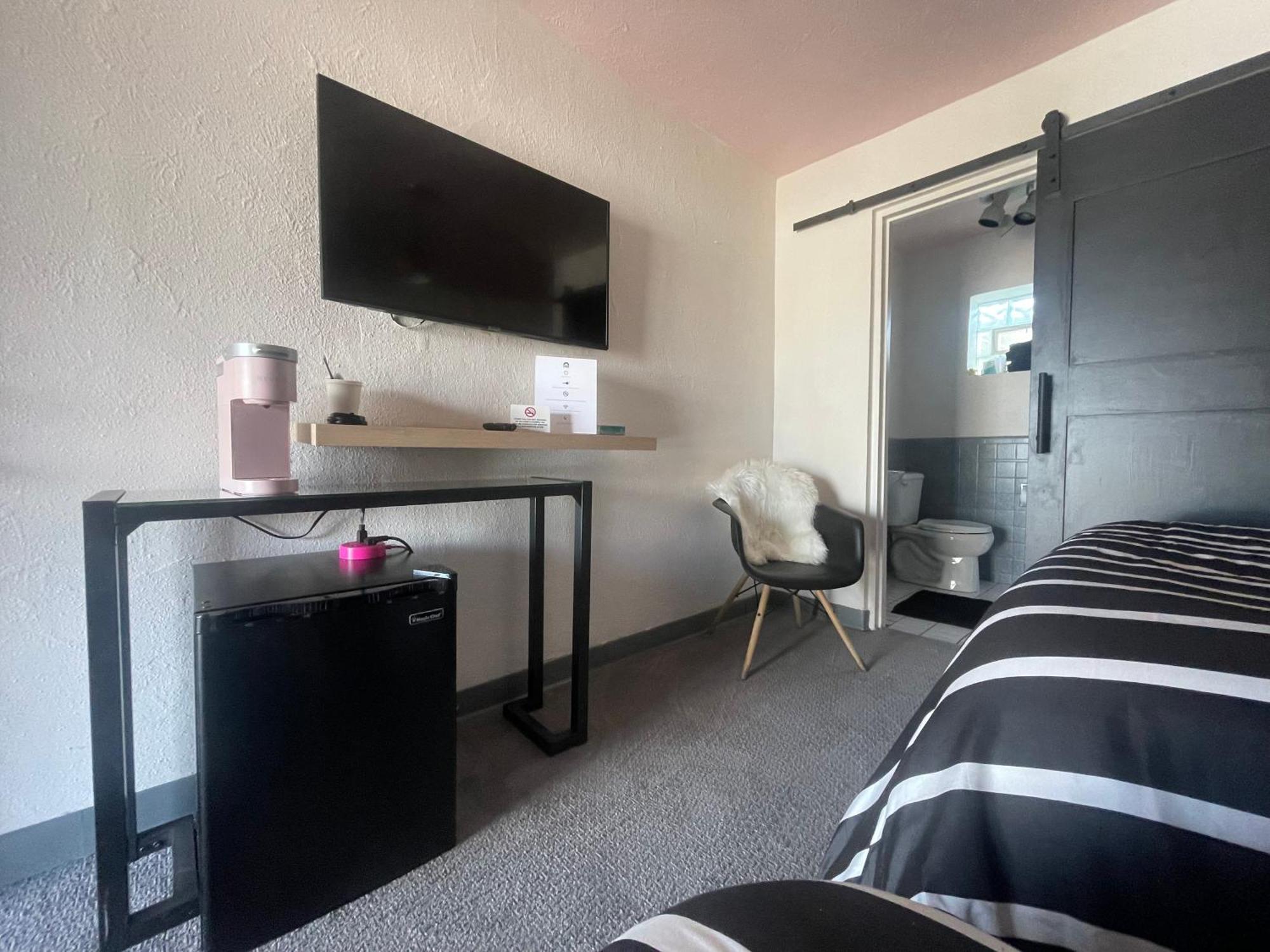 Rainbow Motel Greeley Εξωτερικό φωτογραφία