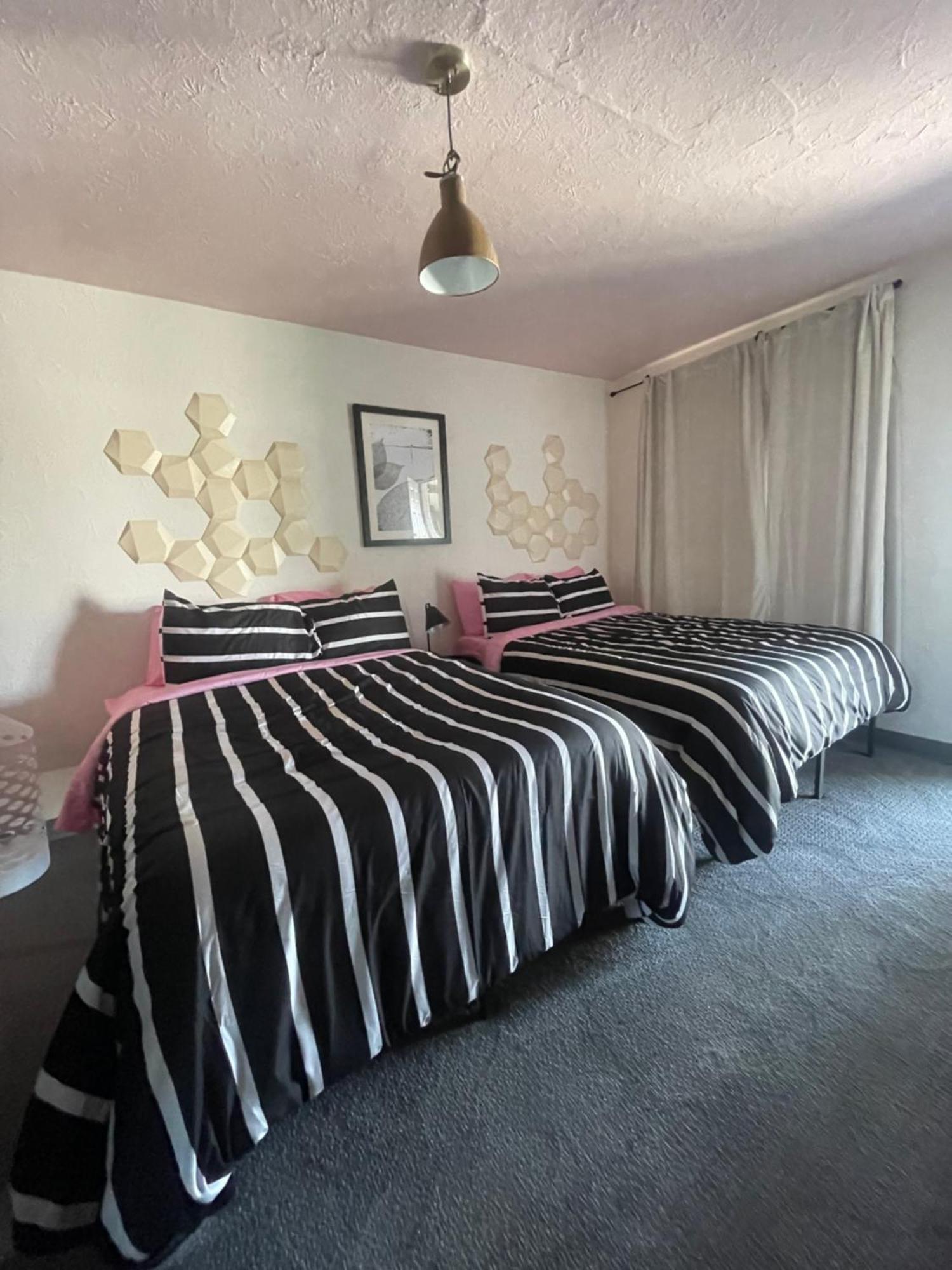 Rainbow Motel Greeley Εξωτερικό φωτογραφία